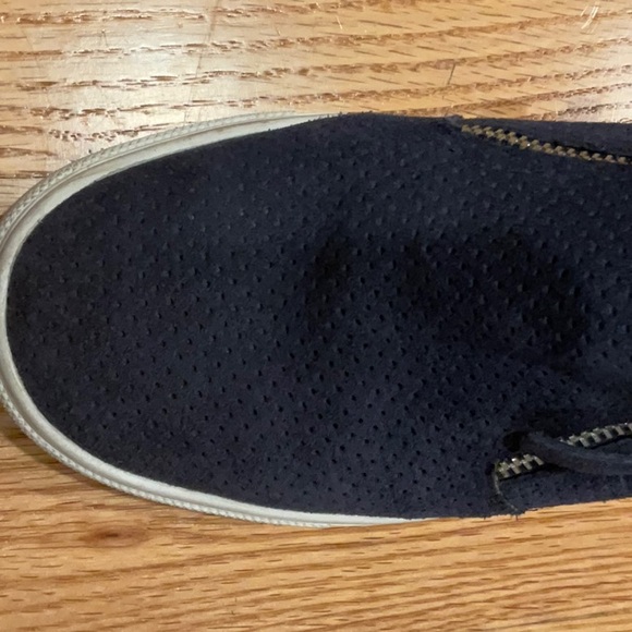 Steve Madden perforated suede platform sneakers in Navy - Picture 4 of 5